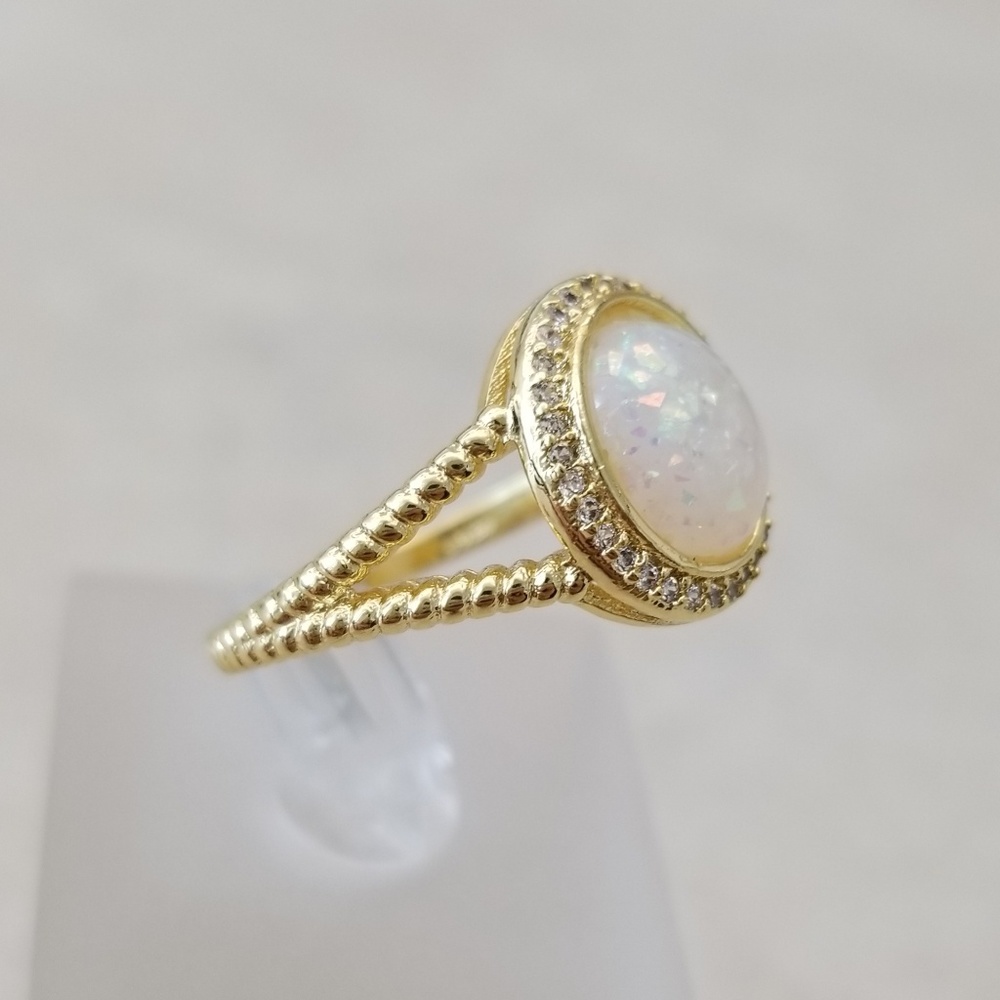 Simulated Opal & Yellow Gold Ring - Picture 5 of 8